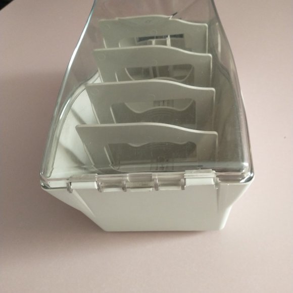 Fellowes 3.5" Diskette Holder - Picture 5 of 6